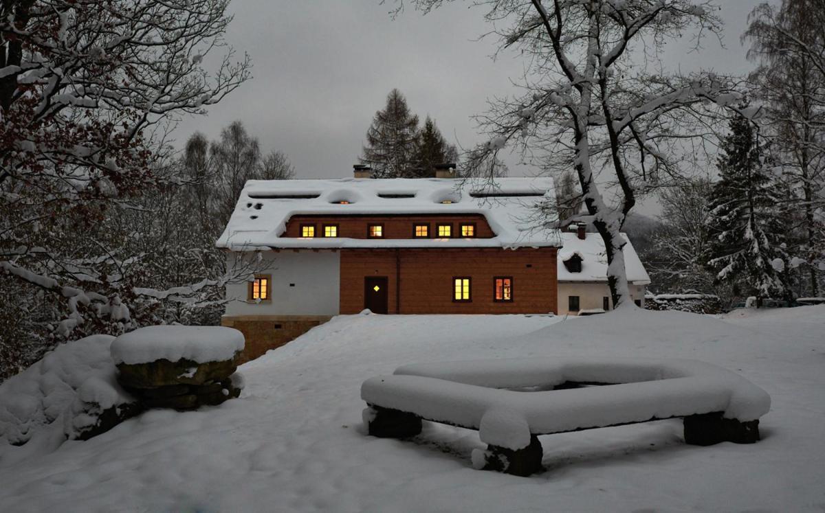 Villa Na Jeleni Stezce à Chřibská Extérieur photo