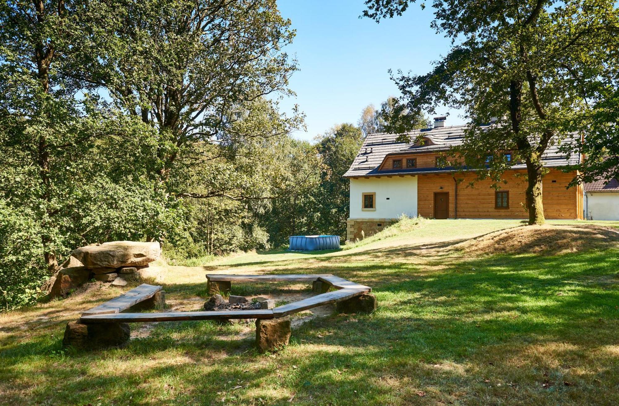 Villa Na Jeleni Stezce à Chřibská Extérieur photo